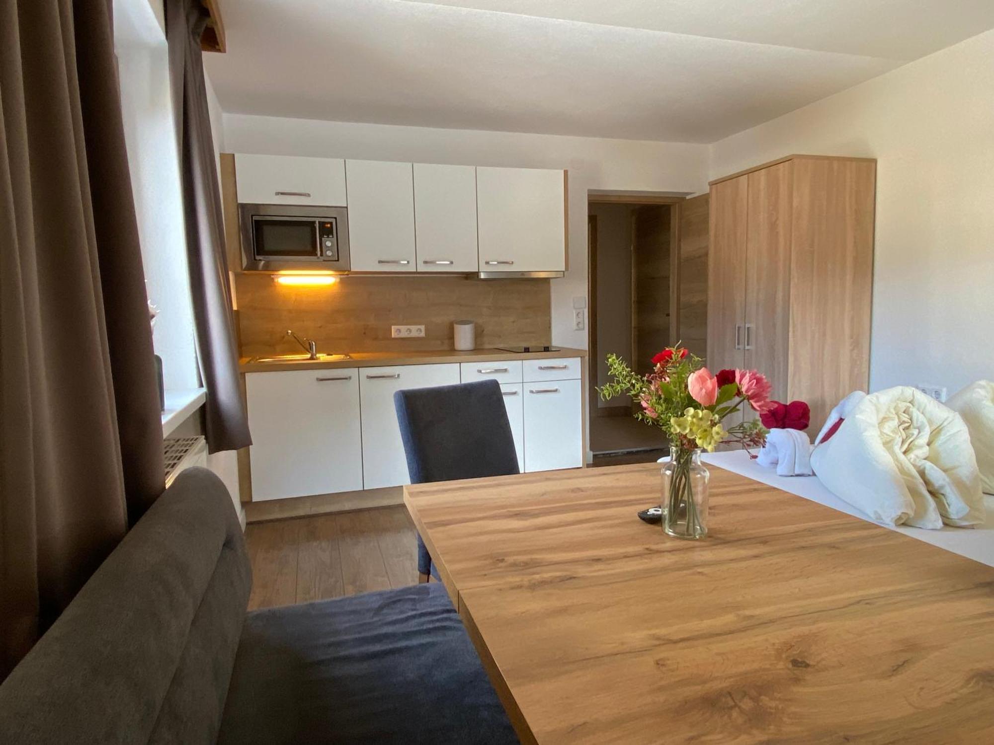 Pension Jagerhof - Sommercard Inkl - 5 Min Zum Hochzeiger Jerzens Exterior foto
